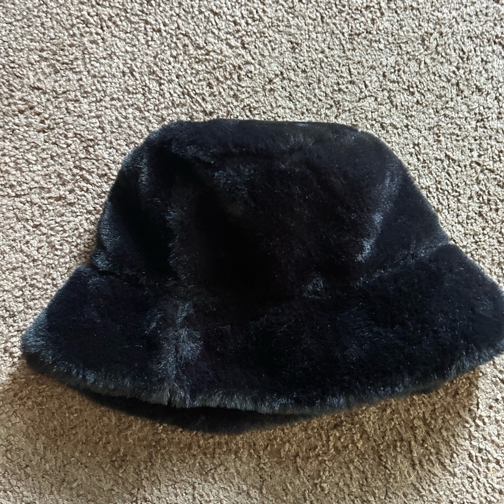 Black Faux Fur Bucket Hat